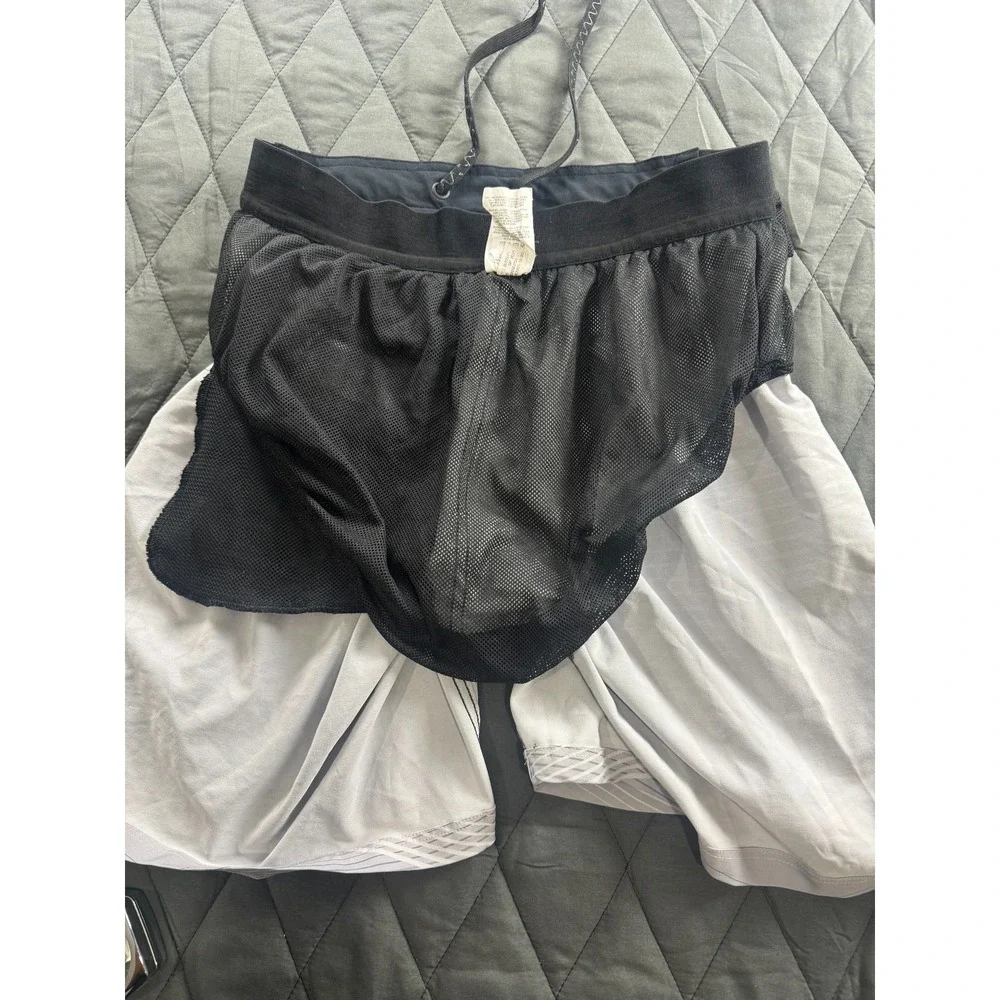 Under Armour Swim Trunks Mens M Black Striped Drawstring Stretch Logo Beach